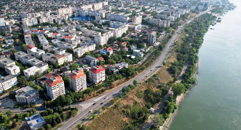 Modernizarea Falezei Dunării din Galați continuă. Ce nereguli a descoperit Garda de Mediu pe șantier