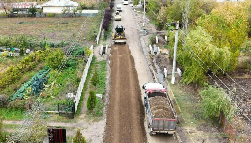Un drum județean din Galați va fi lărgit la opt metri. Ce lucrări sunt în plină desfășurare