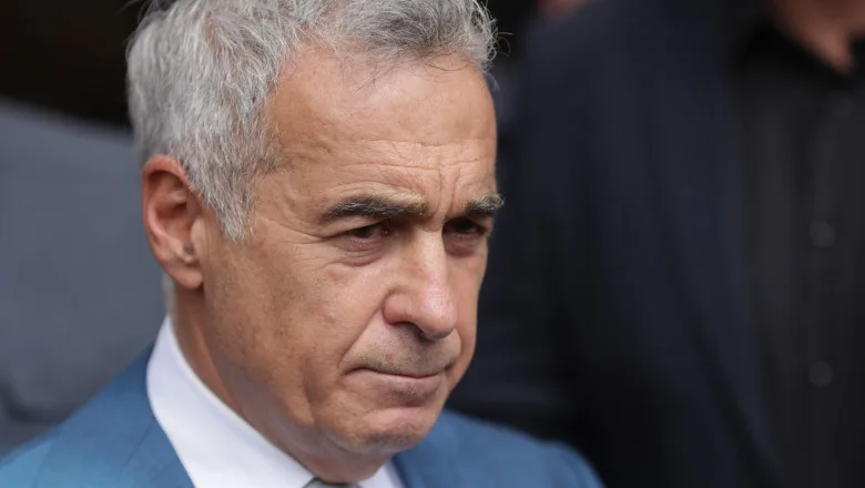 Călin Georgescu, ridicat din trafic de DIICOT. Cinci percheziții în București și Ilfov, într-un dosar cu prejudiciu de 1,1 milioane de euro