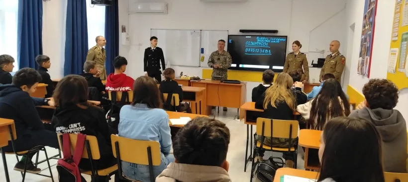 Proiectul „Ziua Armatei României în școli” în județul Galați