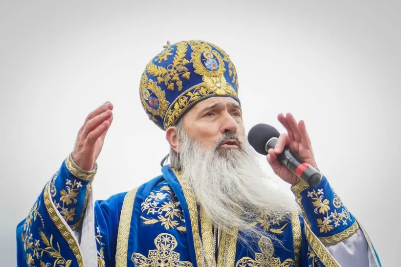 ÎPS Teodosie, anchetat penal pentru „cumpărare de influență”