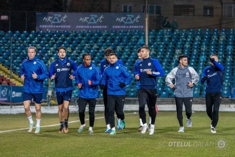 Dorinel Munteanu face curăţenia de iarnă la Oţelul