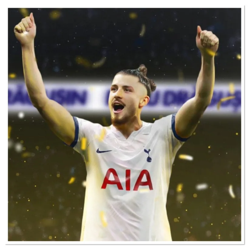Internaţionalul Radu Drăguşin va juca la Tottenham în următorii şase ani