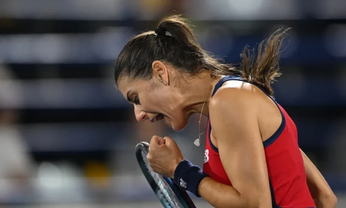 Victorie de senzaţie pentru Sorana Cîrstea pentru un loc în semifinale la Dubai