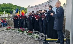 „Crucea, calea spre înviere”