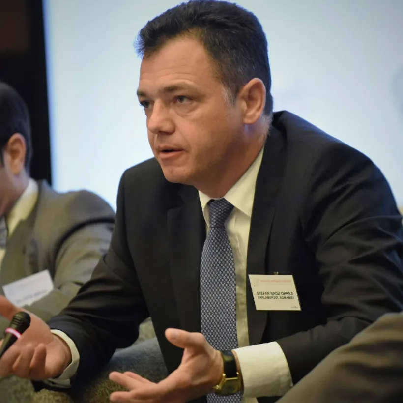 Ministrul Economiei vrea diversificare în producția din industria aeronautică din România