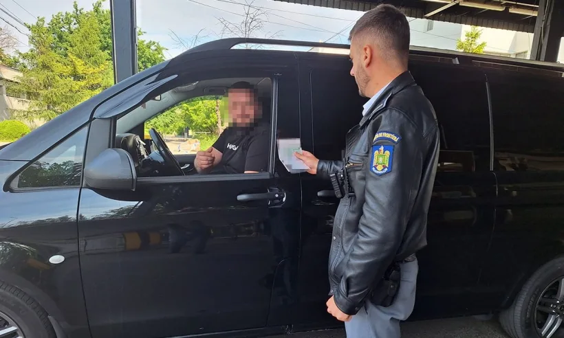 Poliță de asigurare obligatorie falsă, descoperită cu ajutorul aplicației eDAC