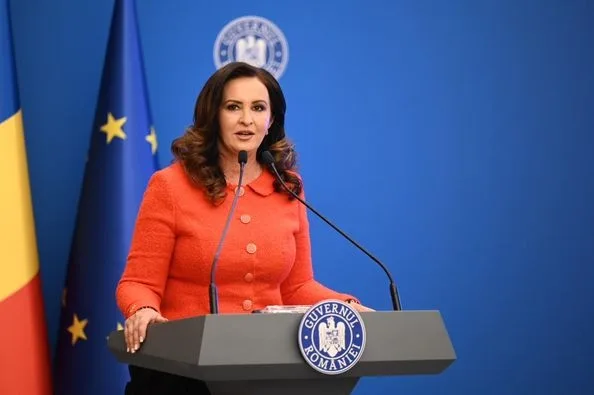Ministrul Familiei: Ateliere speciale care îi vor învăța pe tineri cum să nu devină victime ale traficului de persoane și ale consumului de droguri