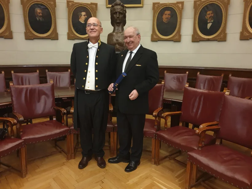 Profesor de la UDJG în Uniunea Academiilor Europene (EASAC)