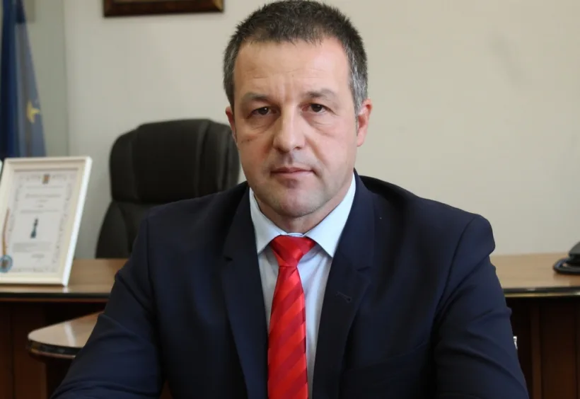 Primarul din Brăila îl atacă pe premier: „Cea mai mare aglomerație din Brăila este la mare”