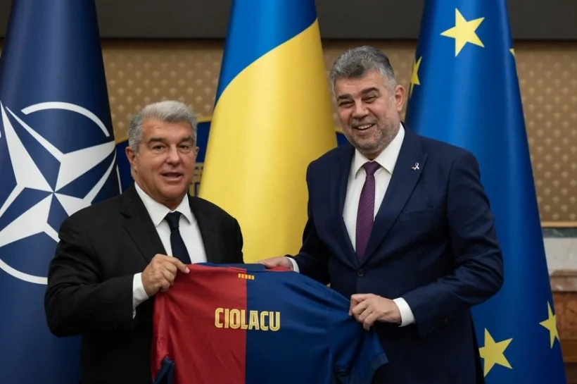 Marcel Ciolacu l-a primit pe preşedintele clubului FC Barcelona, Joan Laporta, care a venit în România să inaugureze o Academie de Fotbal