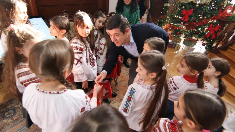 Colindătorii au ajuns la Consiliul Județean Galați