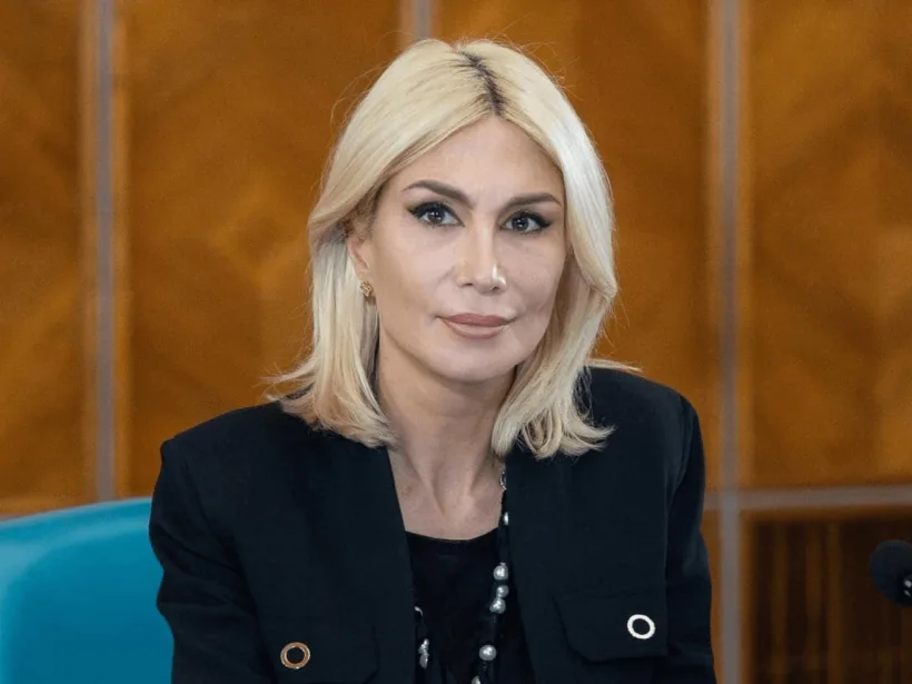 Scandalul privind tezaurul dacic, furat în Olanda, ia amploare. Raluca Turcan trebuie să dea urgent explicaţii