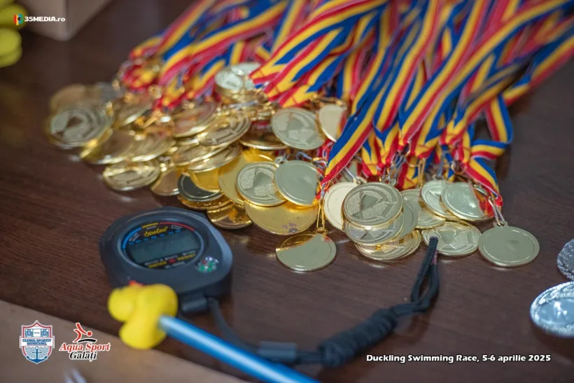 Înotătorii de la CSM Galați au participat la faza națională a „Duckling Swimming Race”