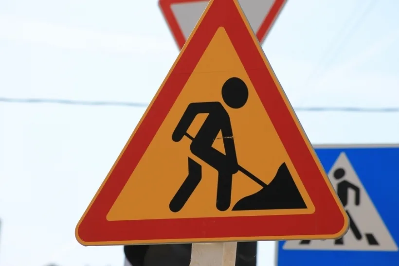 Patru intersecții de pe strada Domnească, închise temporar circulației