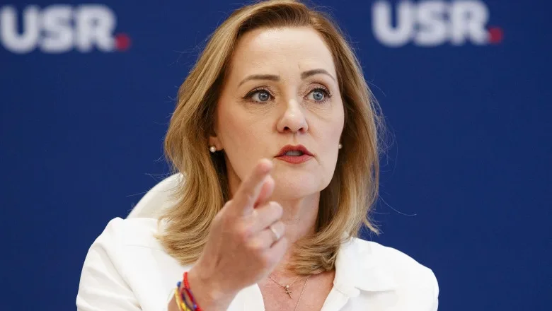 Elena Lasconi își anunță demisia din funcția de președintă a USR