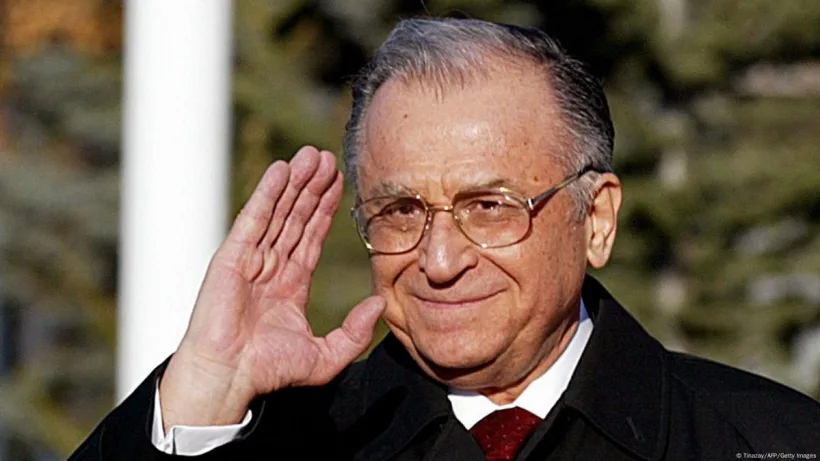 Starea de sănătate a lui Ion Iliescu. Medicii Spitalului SRI: „În ultimele zile, se remarcă o tendință de somnolență și slăbiciune marcată”