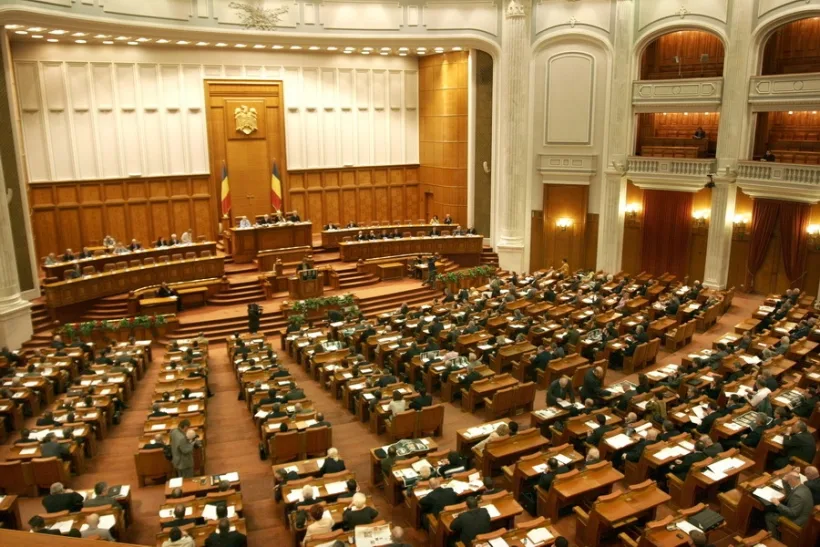 Senatul adoptă proiectul de lege pentru instituirea Zilei Reginei Maria