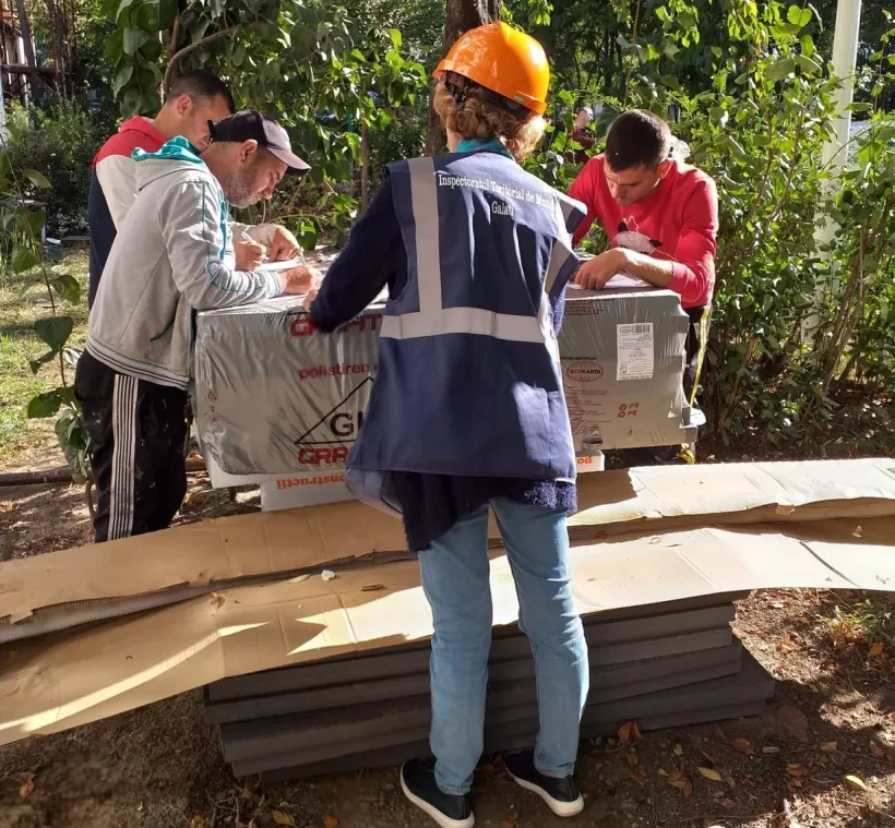 Constructori din județul Galați sancționați de inspectorii de muncă