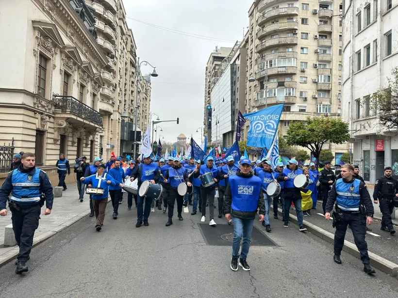 Sindicaliștii din BNS, invitați la discuții cu partide din coaliția de guvernare