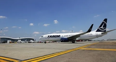 TAROM cere piloților să-și dea demisia