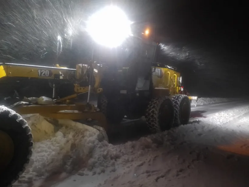 Cod Portocaliu de ninsoare și viscol în Galați. Costel Fotea: utilajele de deszăpezire acționează pe drumurile județene