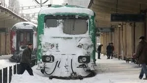 Circulația trenurilor, afectată de ninsori și viscol: București Nord-Galați și alte rute suspendate