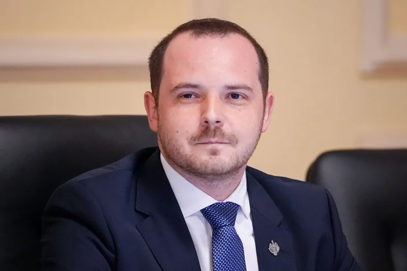 Rogobete: Plata către Pfizer nu trebuie să fie doar o povară pentru buget, ci un câștig pentru pacienți