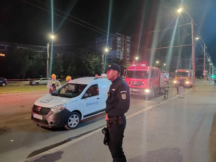Explozie provocată de o dronă căzută peste un bloc din Galați. Două persoane au fost rănite