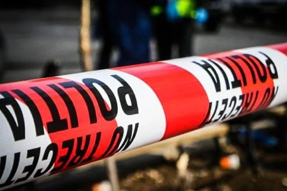 Bărbat de 41 de ani găsit carbonizat într-un autoturism cuprins de flăcări, în comuna Corod. Polițiștii au deschis dosar penal
