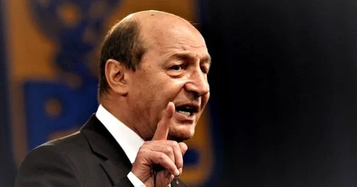 Traian Băsescu, despre anunțurile lui Klaus Iohannis: ”Prestație pentru imagine”