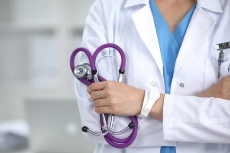 Peste 9.000 de tineri medici admişi la concursul de Rezidenţiat îşi aleg posturile în specialitate