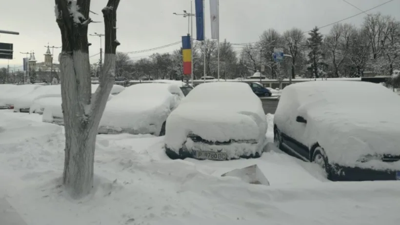Meteorologii anunță că în București stratul de zăpadă măsoară 8 – 12 centimetri