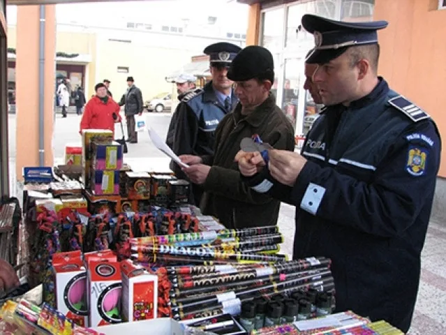 Operațiunea ”Foc de Artificii”: 32 de tone de articole pirotehnice confiscate