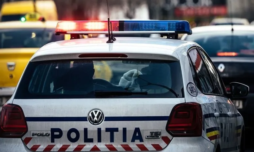 Șofer de maxi-taxi, înjunghiat în parcarea unui mall din Brăila