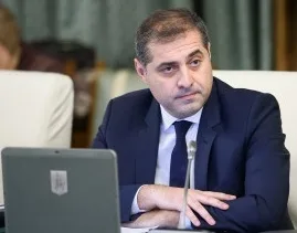 ”Habarniști” și ”politruci”: Miniștrii lui Câțu, nepregătiți să facă față sarcinilor curente