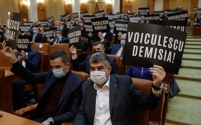 Moțiunea simplă împotriva ministrului Sănătății, în dezbatere parlamentară
