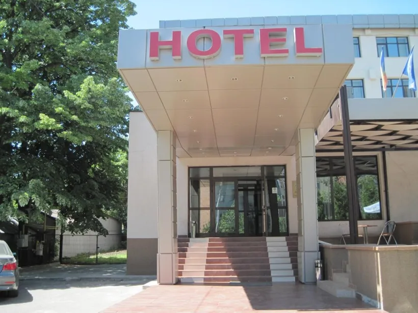 Doar unul din cinci hotelieri a redus tarifele față de anul trecut