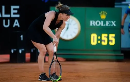 Simona Halep a abandonat la Roma