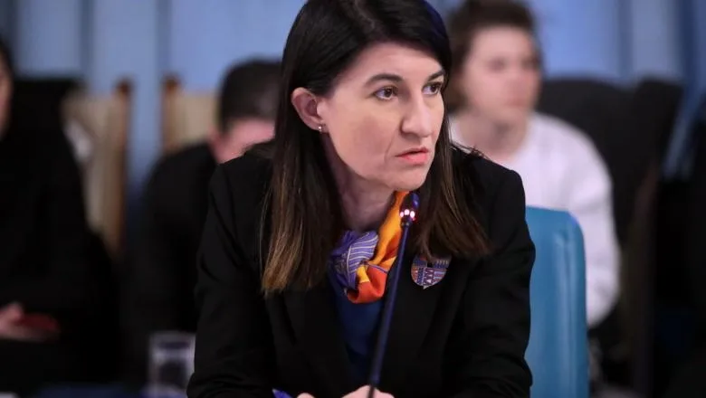 Ministrul Muncii, Violeta Alexandru: Putem plăti 1,5 milioane de români trimişi în şomaj tehnic
