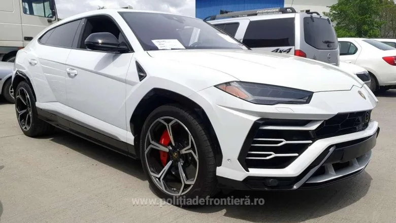 Lamborghini Urus de 1,3 milioane de lei, găsit într-un container venit din SUA