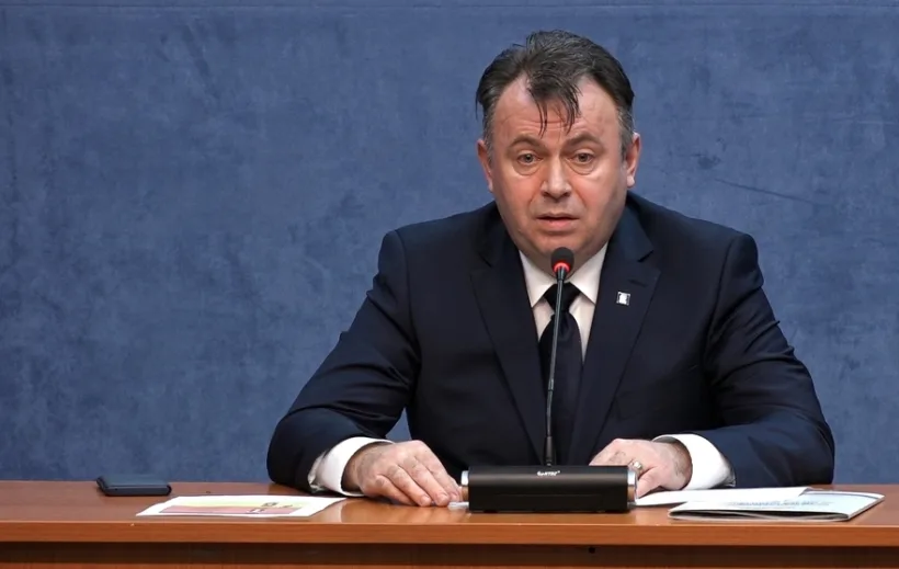 Nelu Tătaru: "Să ne obişnuim că vom trăi cu coronavirusul şi în următorii doi ani"