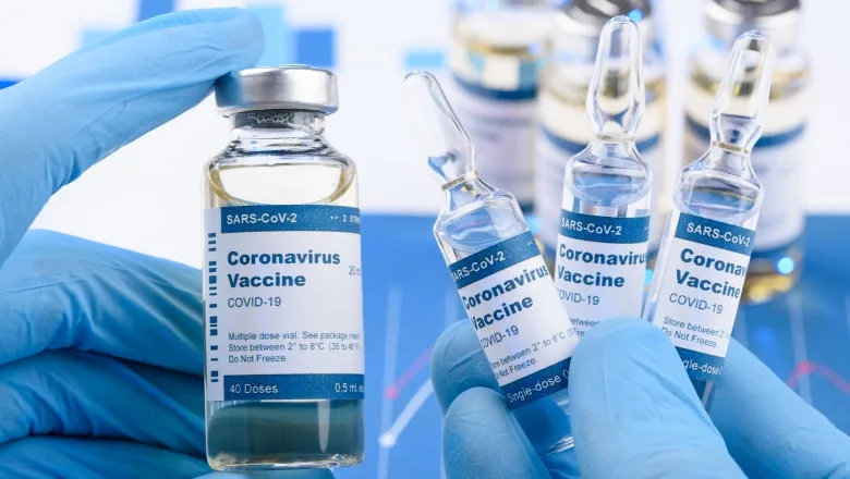Iohannis, apel către populație să se vaccineze: Să nu ne trezim în octombrie sau noiembrie cu un al patrulea val