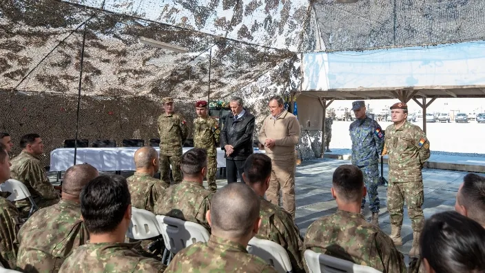 Ministrul Apărării Naţionale, despre misiunile militarilor români în cel mai dificil teatru de operaţii din lume