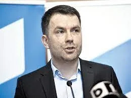 Cătălin Drulă: CFR va cumpăra 20 de trenuri noi