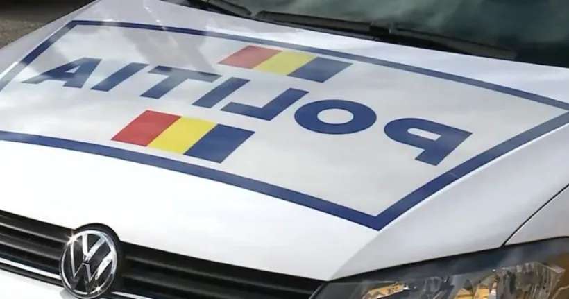 Femeie lovită intenționat de șoferul unei mașini, într-o parcare din orașul Tecuci