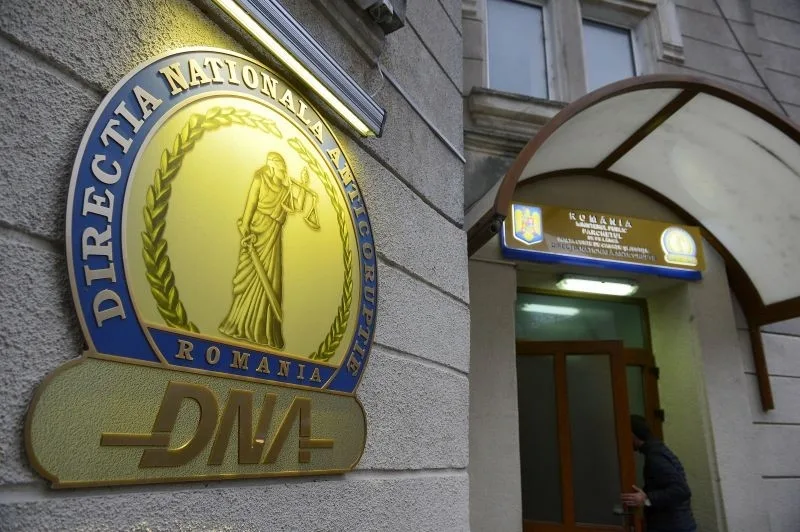 Procurorii DNA au descins în biroul lui Costel Alexe, președintele Consiliului Județean Iași