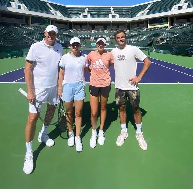 Halep şi Ruse avansează în optimile probei de dublu la Indian Wells