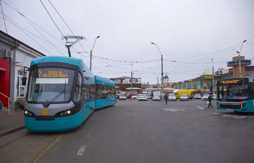 Tramvaie noi pe străzile orașului Galați. Au dotări moderne și sunt achiziționate cu fonduri europene
