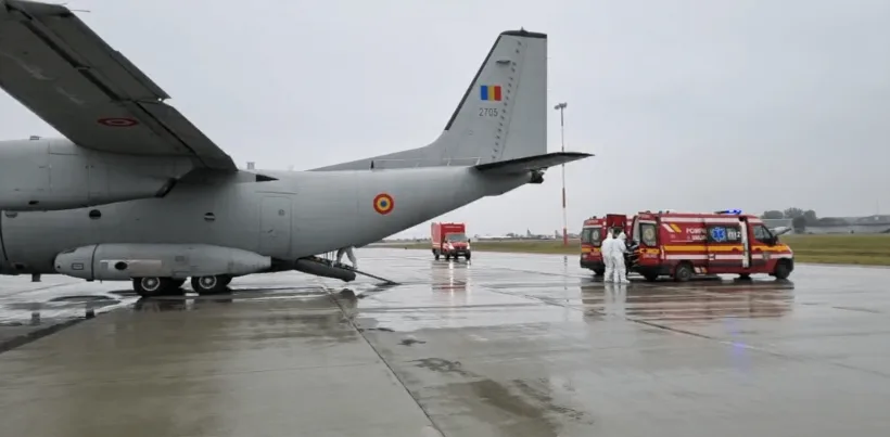 Ministerul Apărării Naționale: Pacienţi COVID, aflaţi în stare gravă, transferaţi în Germania